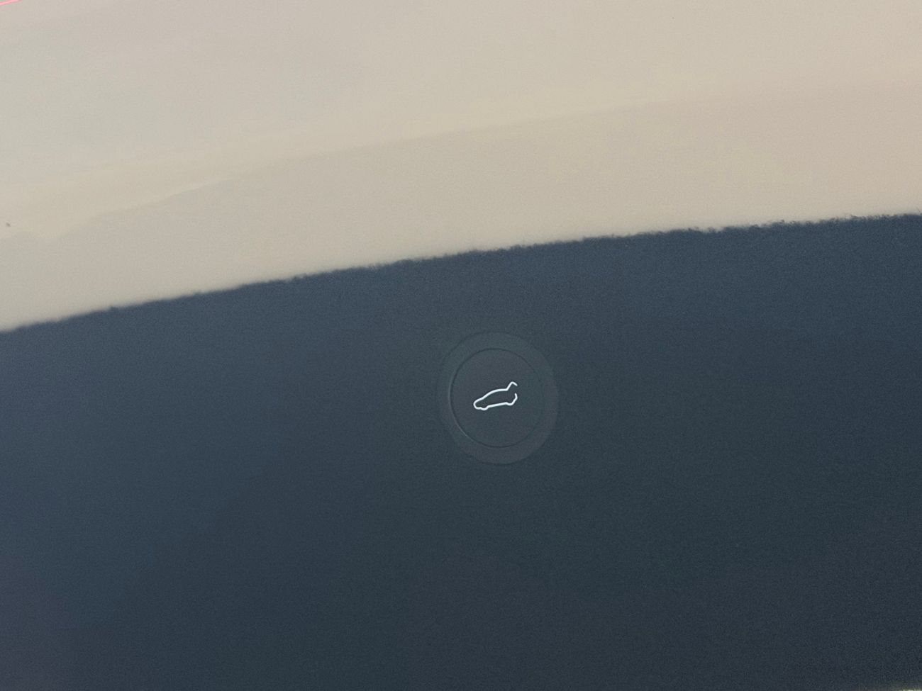 Tesla Model X Plaid 6-sits Drag Luftfj Yoke Pano V-Pump Premiumljud AP 1020hk – bild 38 av 39