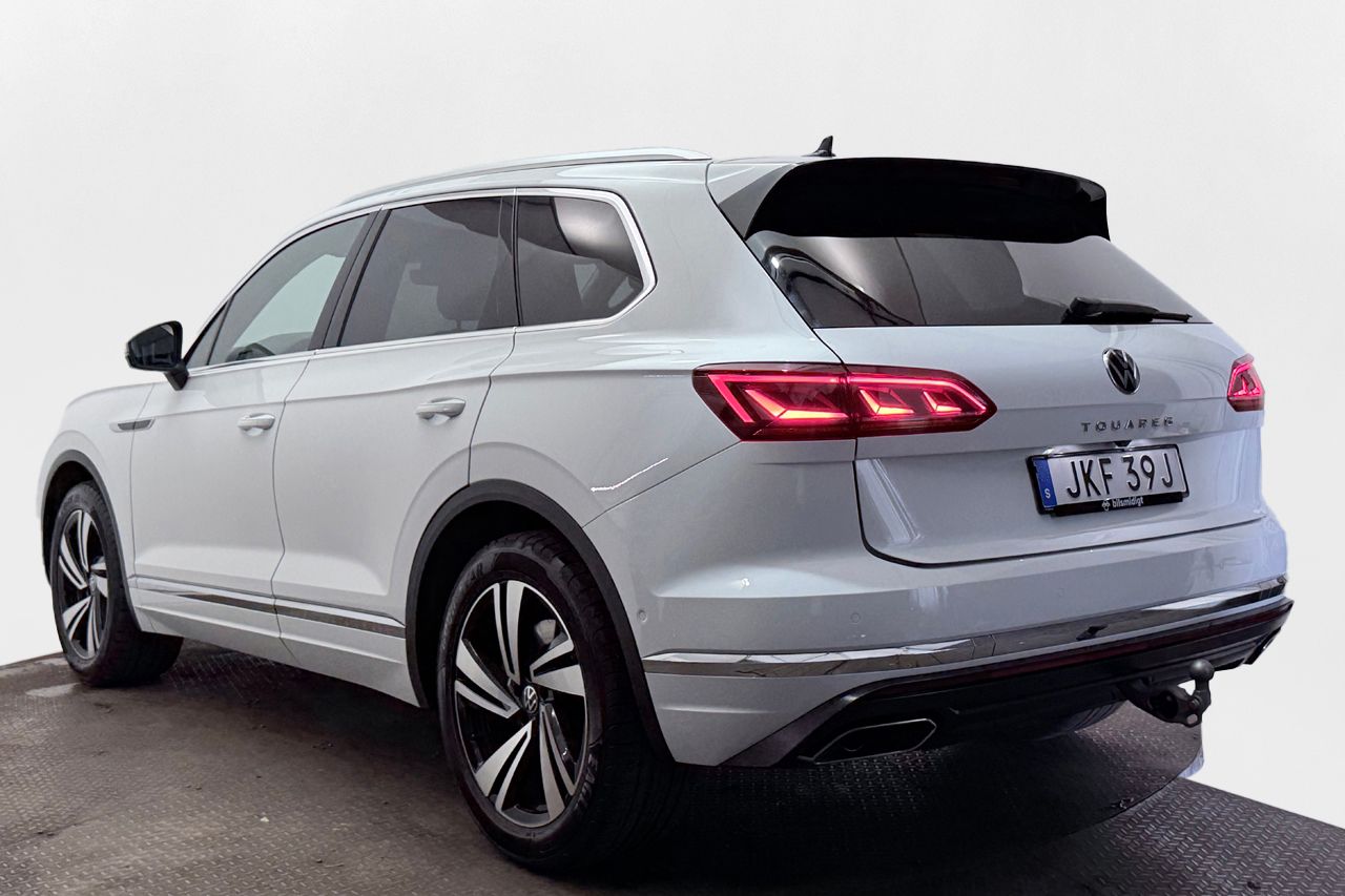 Volkswagen Touareg 3.0 V6 4M Inno Drag Luftfjädr Läder Kamera DYNAUDIO – bild 8 av 38