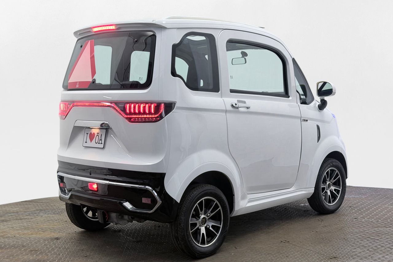 Titan Zero R4S 4-sits Läder Taklucka Värmare Cockpit USB Klass 2 – bild 5 av 22