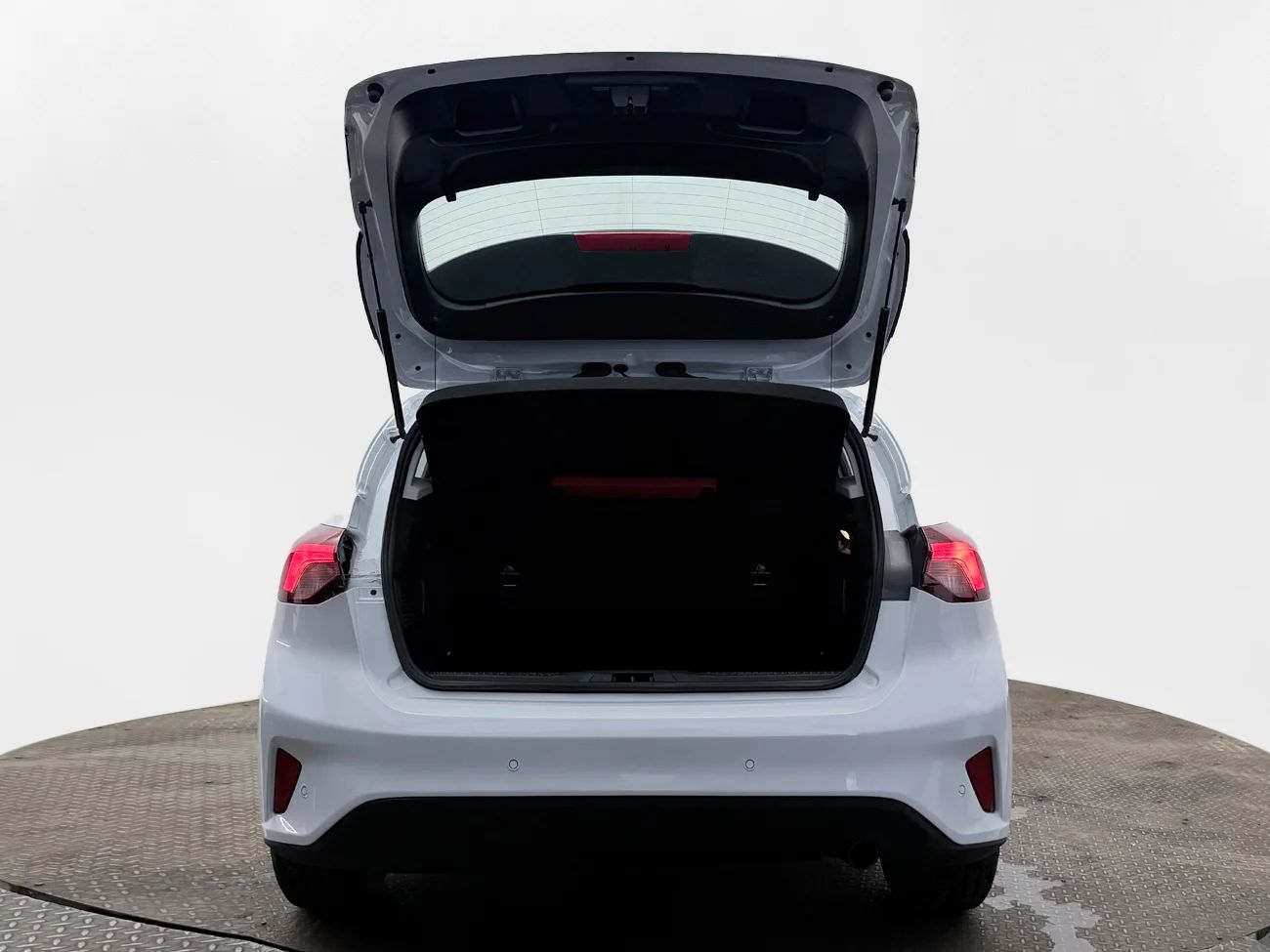Ford Focus 1.0 EcoBoost Hybrid E85 Business P-Sens Blåtand USB-C 125hk – bild 7 av 26