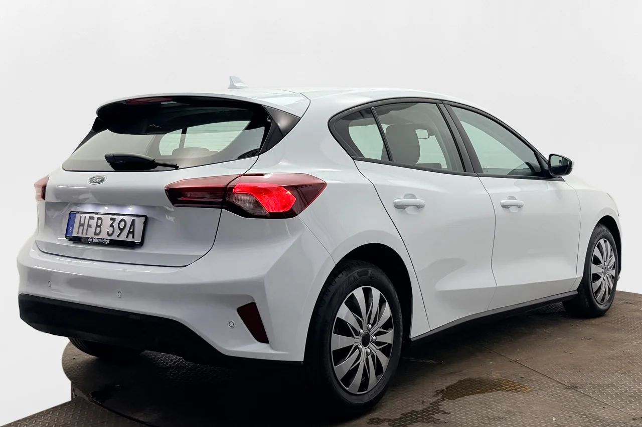 Ford Focus 1.0 EcoBoost Hybrid E85 Business P-Sens Blåtand USB-C 125hk – bild 5 av 26