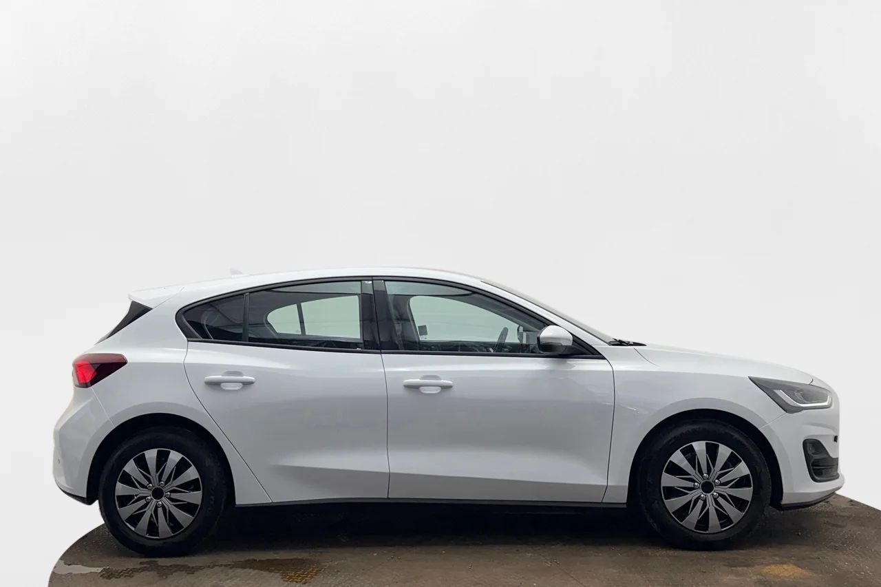 Ford Focus 1.0 EcoBoost Hybrid E85 Business P-Sens Blåtand USB-C 125hk – bild 4 av 26