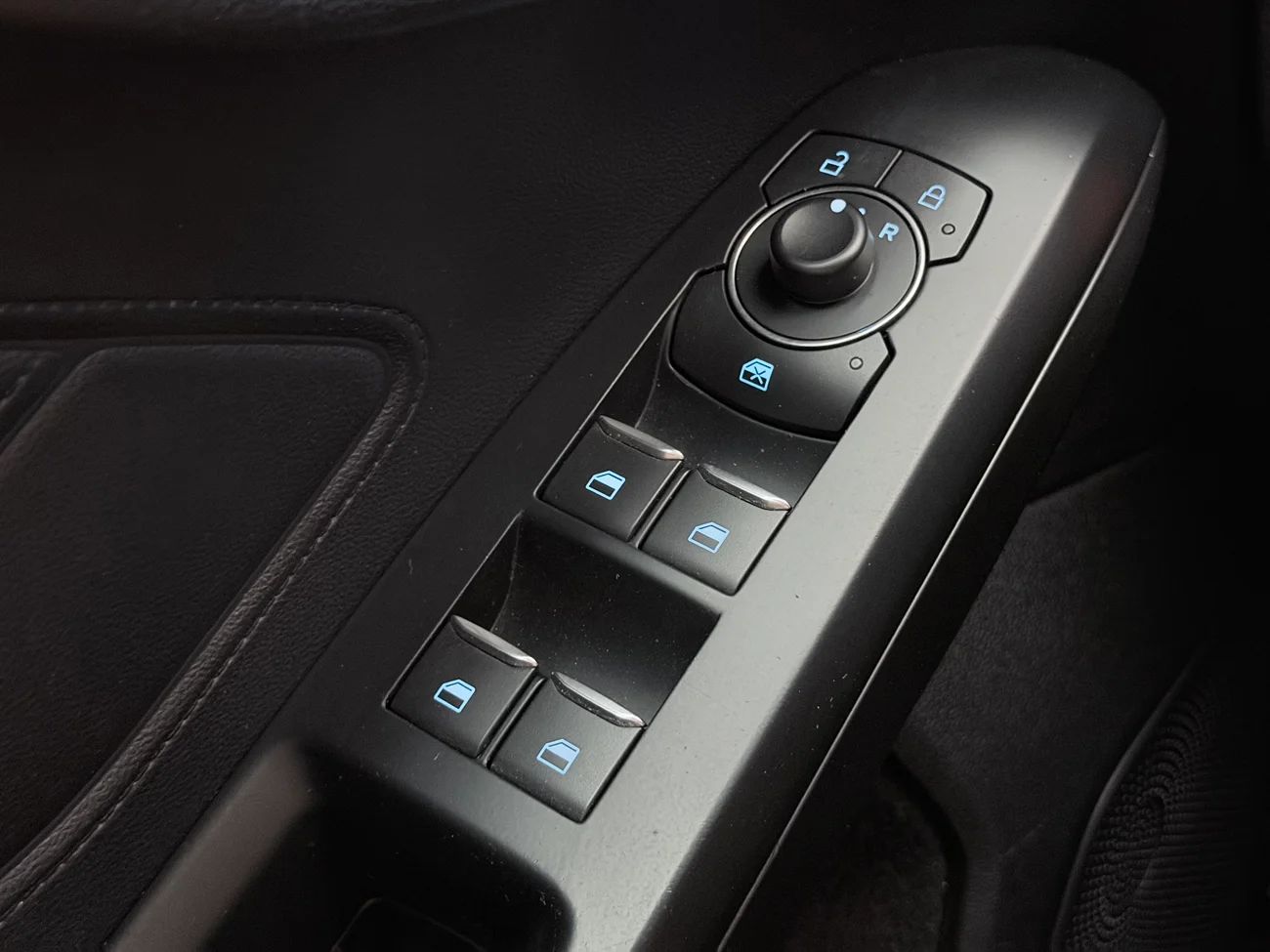 Ford Focus 1.0 EcoBoost Hybrid E85 Business P-Sens Blåtand USB-C 125hk – bild 26 av 26