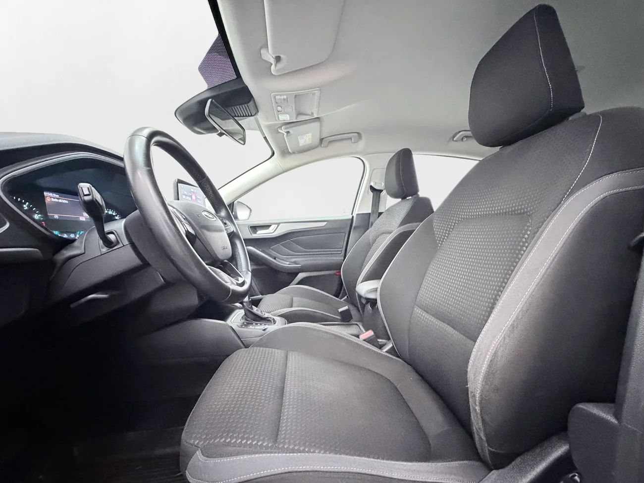 Ford Focus 1.0 EcoBoost Hybrid E85 Business P-Sens Blåtand USB-C 125hk – bild 10 av 26