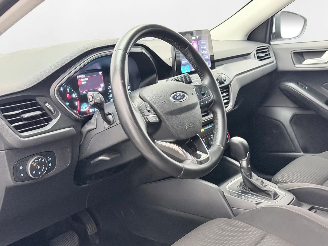 Ford Focus 1.0 EcoBoost Hybrid E85 Business P-Sens Blåtand USB-C 125hk – bild 11 av 26