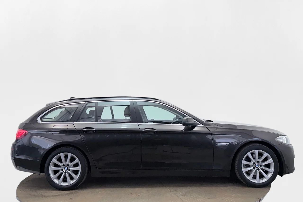 BMW 520d xDrive Touring Aut Läder P-Sens Rattvärme 190hk – bild 4 av 32