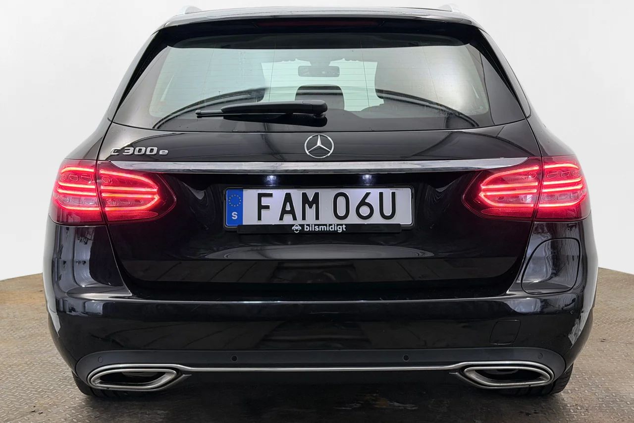 Mercedes-Benz C300 T e Avantgarde Navi Kamera Spegelpkt MOMS 320hk – bild 6 av 29