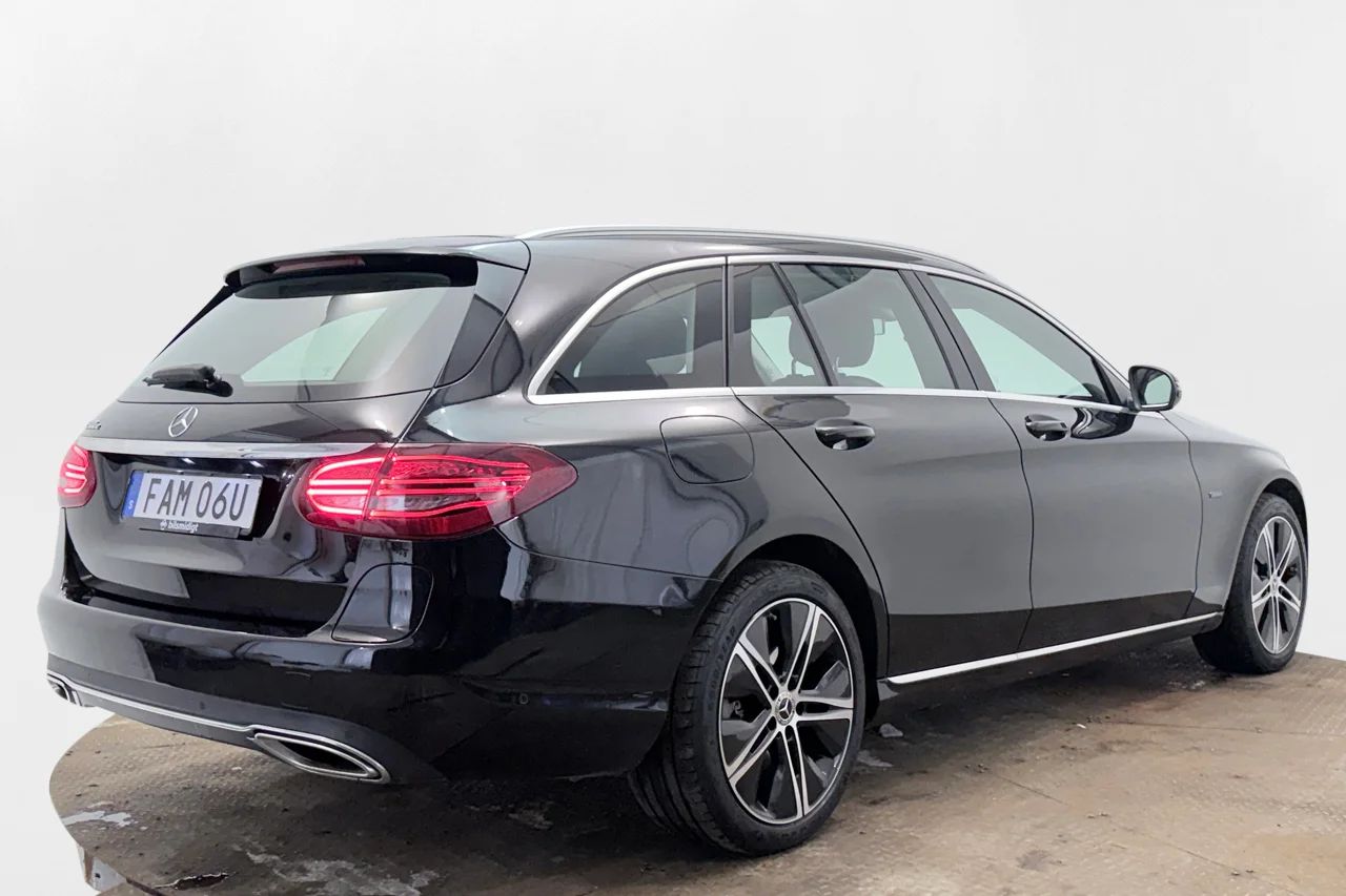 Mercedes-Benz C300 T e Avantgarde Navi Kamera Spegelpkt MOMS 320hk – bild 5 av 29