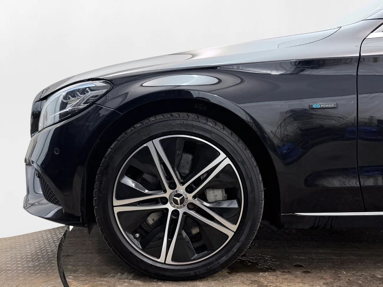 Mercedes-Benz C300 T e Avantgarde Navi Kamera Spegelpkt MOMS 320hk – bild 10 av 29