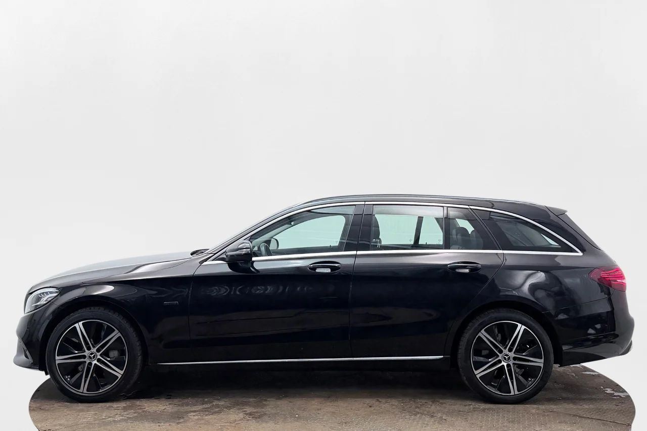 Mercedes-Benz C300 T e Avantgarde Navi Kamera Spegelpkt MOMS 320hk – bild 9 av 29
