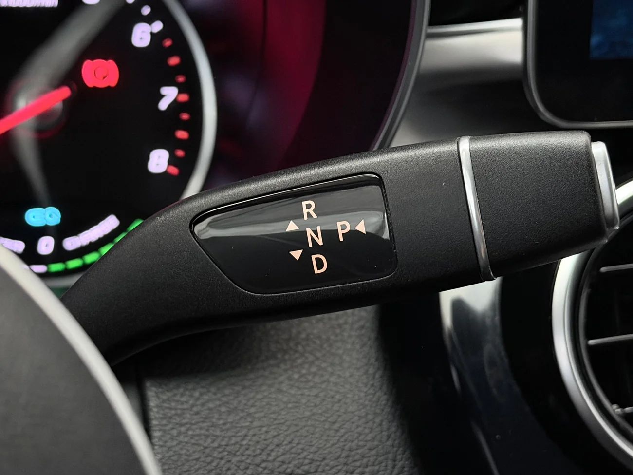 Mercedes-Benz C300 T e Avantgarde Navi Kamera Spegelpkt MOMS 320hk – bild 20 av 29
