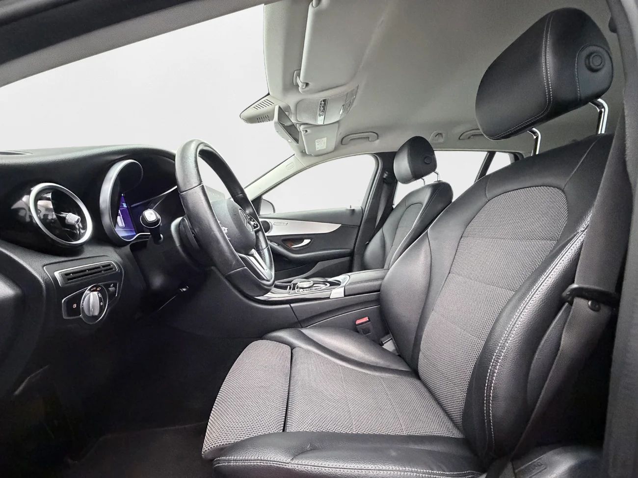 Mercedes-Benz C300 T e Avantgarde Navi Kamera Spegelpkt MOMS 320hk – bild 11 av 29
