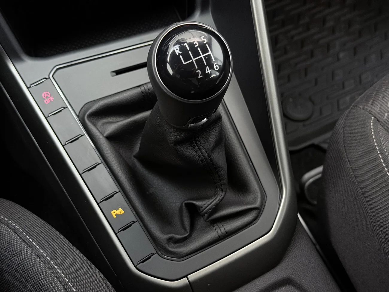 Volkswagen Polo 1.0 TGI CNG Executive Kamera PDC Pekskärm Kupévärmare – bild 19 av 20