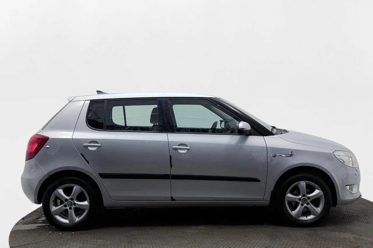 Skoda Fabia 1.2 Elegance P-Sens Climatronic Kamkedja 69hk – bild 4 av 23