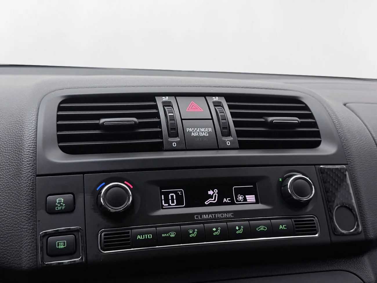 Skoda Fabia 1.2 Elegance P-Sens Climatronic Kamkedja 69hk – bild 17 av 23