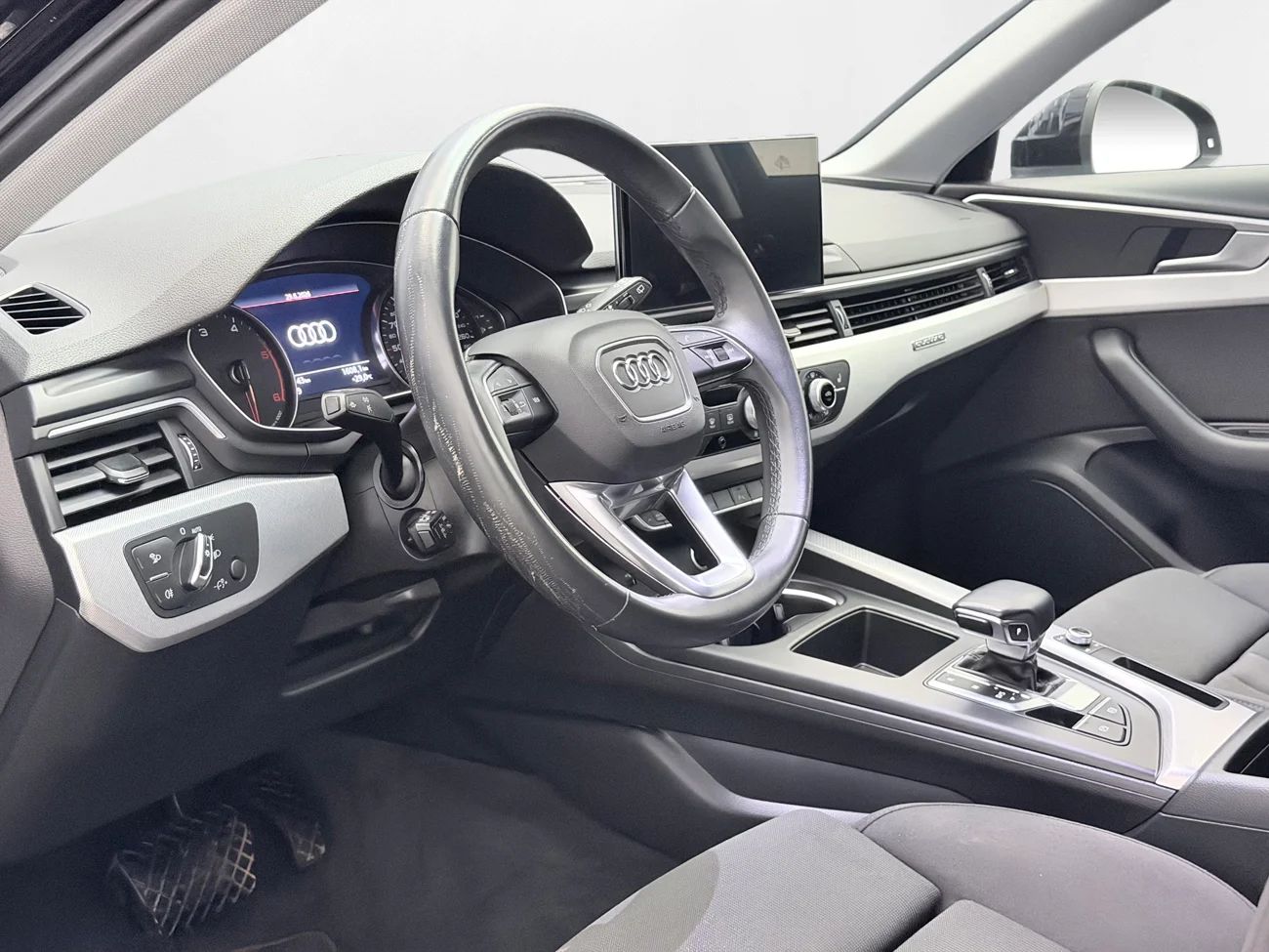 Audi A4 Avant 40 TDI Quattro Proline Advanced Alpinpaket Navigation P-Sensorer Värmare Moms/Leasing 204hk – bild 12 av 36