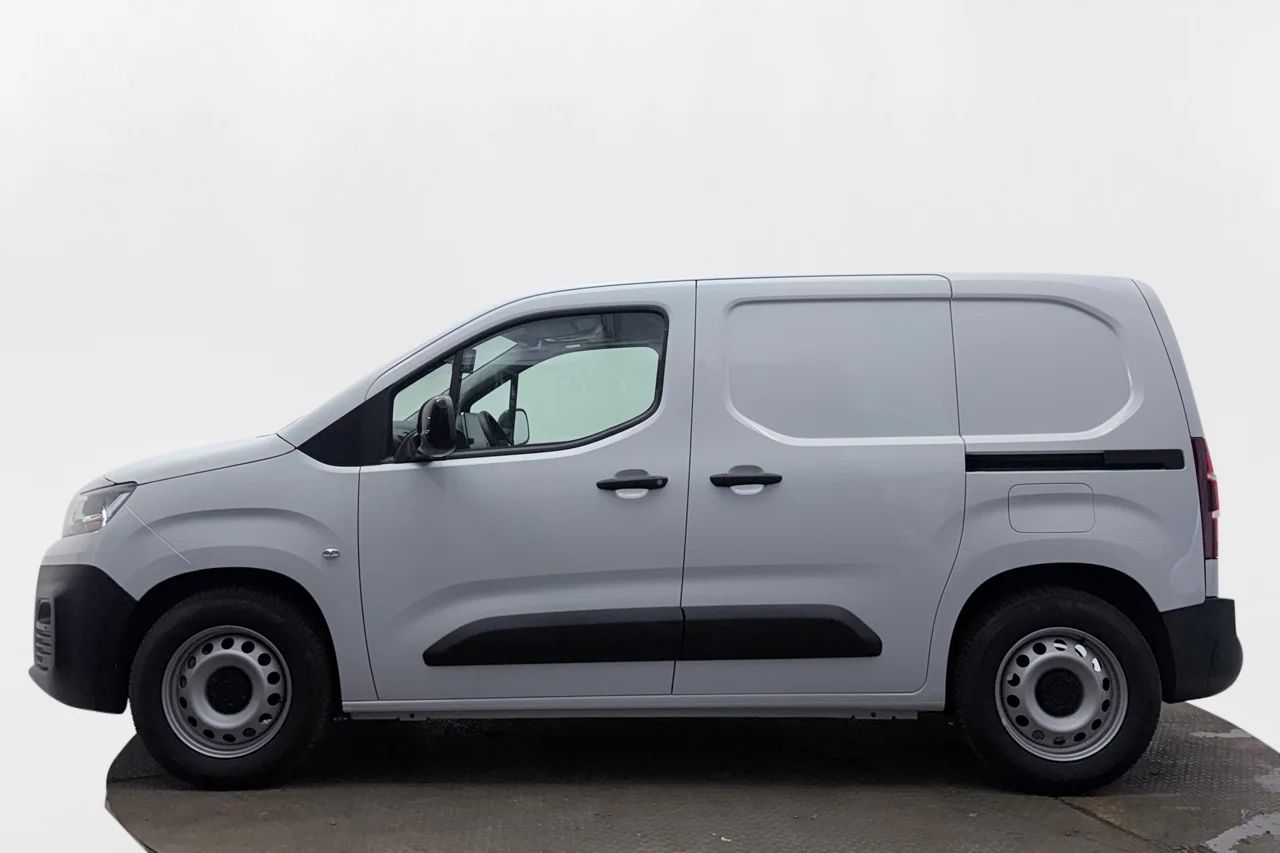 Fiat E-Doblò Skåp 50 kWh CCS Navi Kamera CarPlay 3sits 136hk – bild 9 av 29