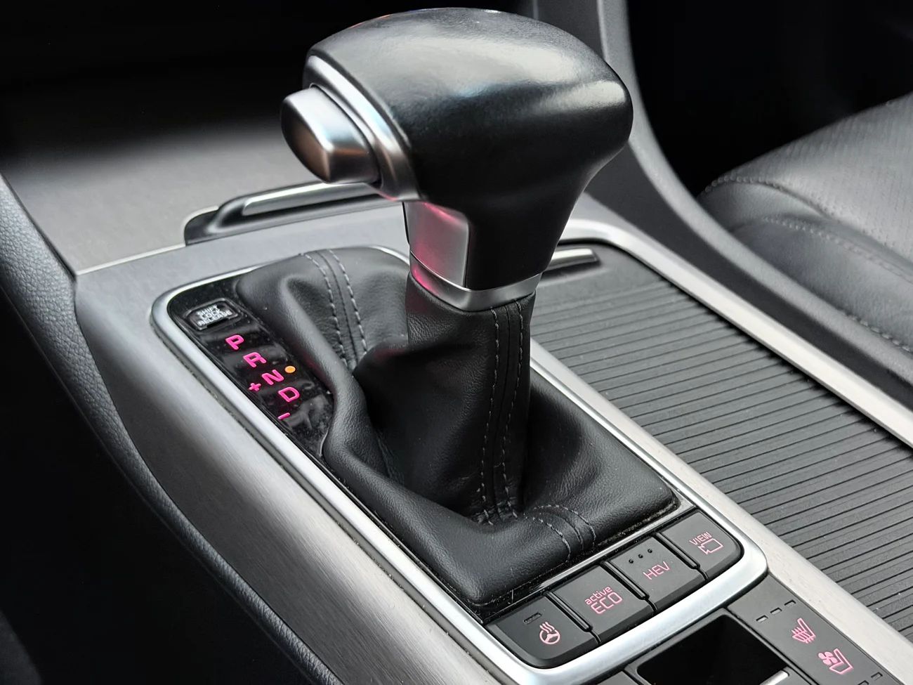 Kia Optima SW Plug-in Advance+ Drag Läder Kamera H/K Stolsminne 205hk – bild 25 av 31