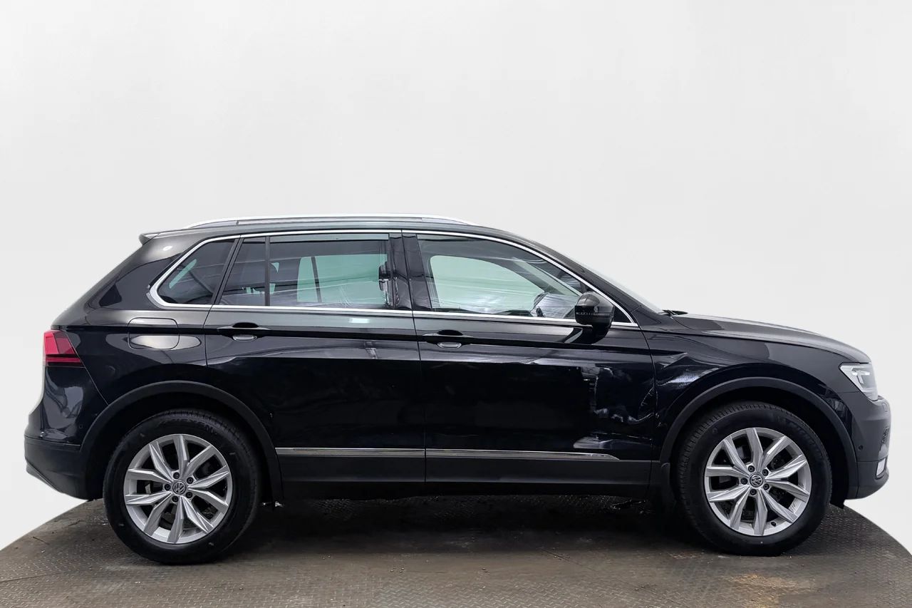 Volkswagen Tiguan 1.4 TSI 4M Aut Premium Tech Drag Kamera Värmare – bild 4 av 33