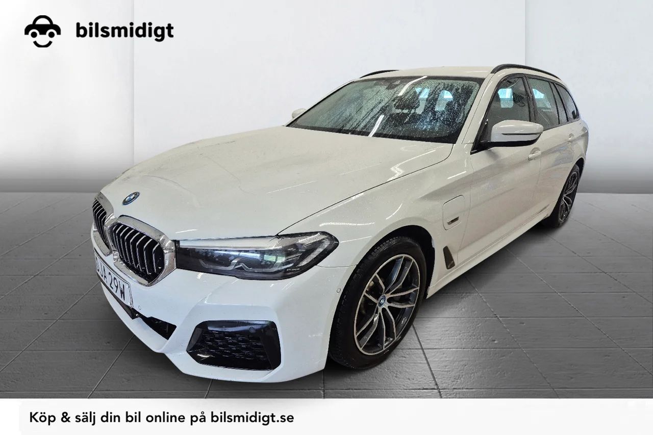 BMW 530e xDrive Touring M Sport Drag Läder Navi Kamera Cockpit 292hk
