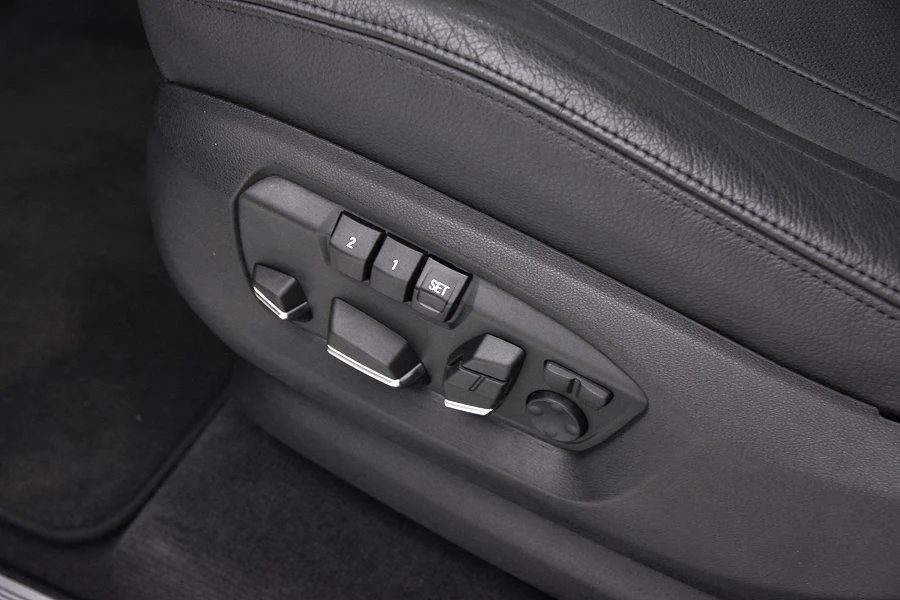 BMW X5 xDrive50i M Sport Drag Pano Läder HUD Kamera H/K 450hk – bild 10 av 25