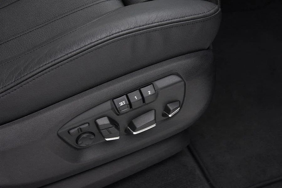BMW X5 xDrive50i M Sport Drag Pano Läder HUD Kamera H/K 450hk – bild 14 av 25