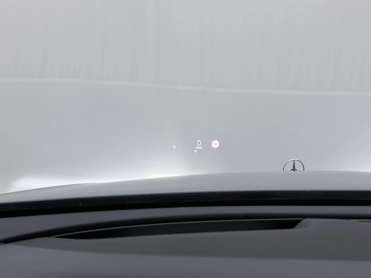 Mercedes-Benz E 220 d 4M Aut Exclusive Navi 360° HUD Värmare MOMS – bild 22 av 37