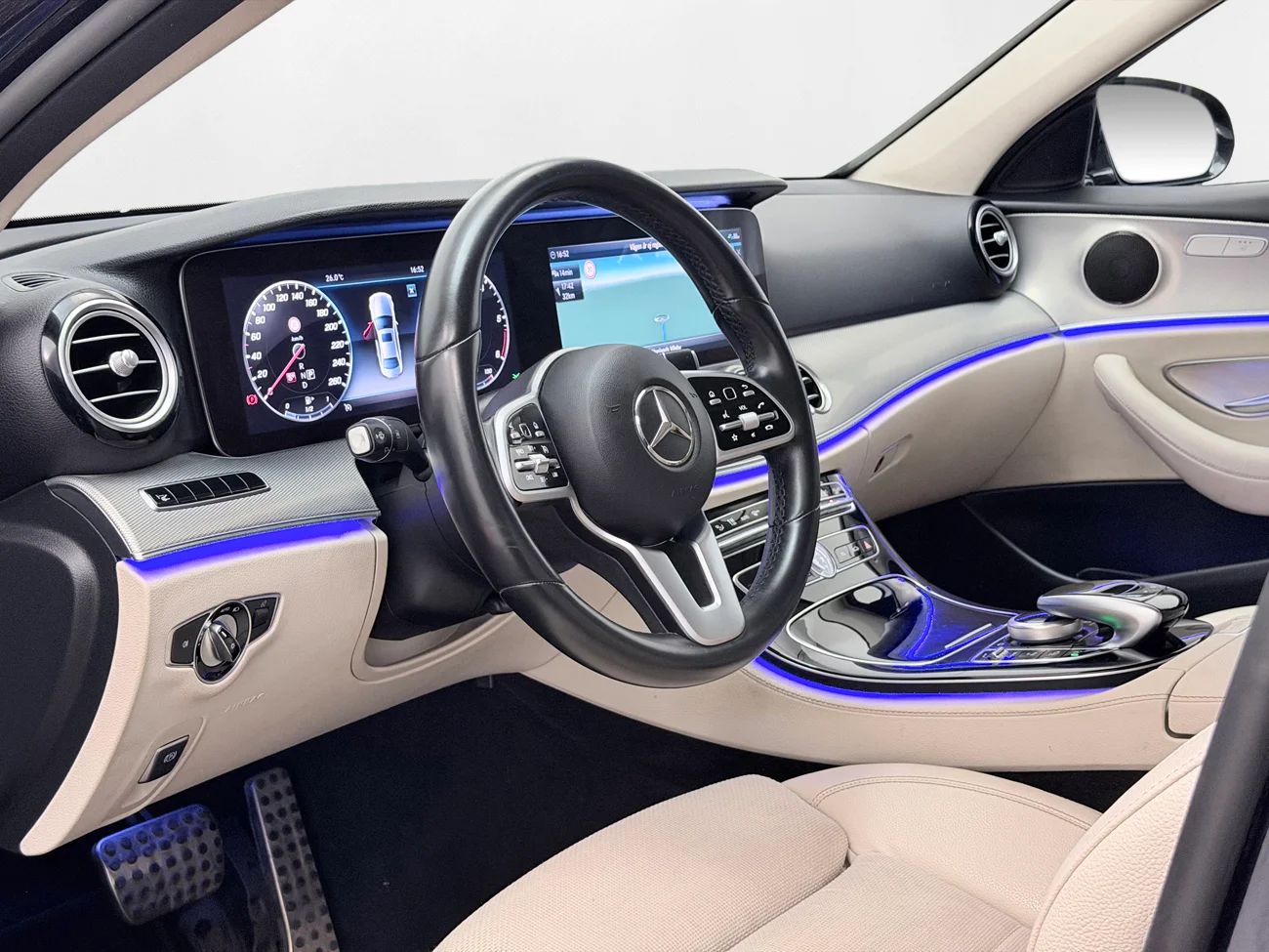 Mercedes-Benz E 220 d 4M Aut Exclusive Navi 360° HUD Värmare MOMS – bild 13 av 37