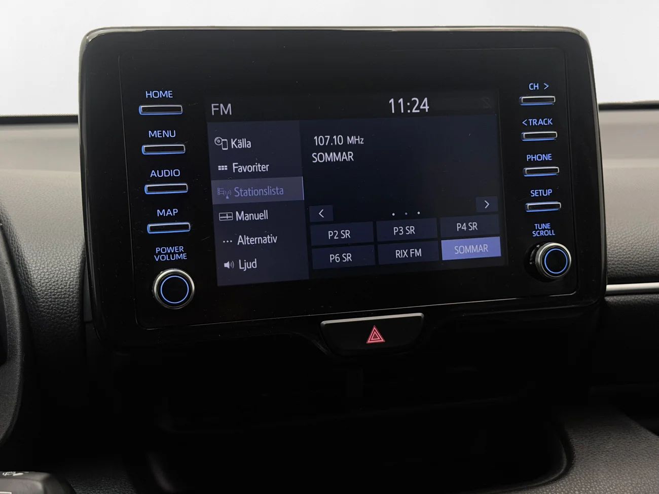 Toyota Yaris Hybrid Aut Kamera Filassist Rattvärme MOMS 116hk – bild 21 av 28