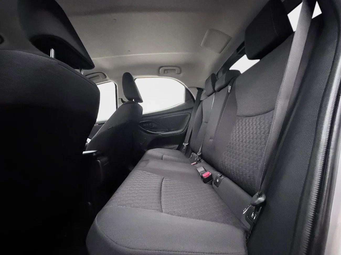 Toyota Yaris Hybrid Aut Kamera Filassist Rattvärme MOMS 116hk – bild 13 av 28