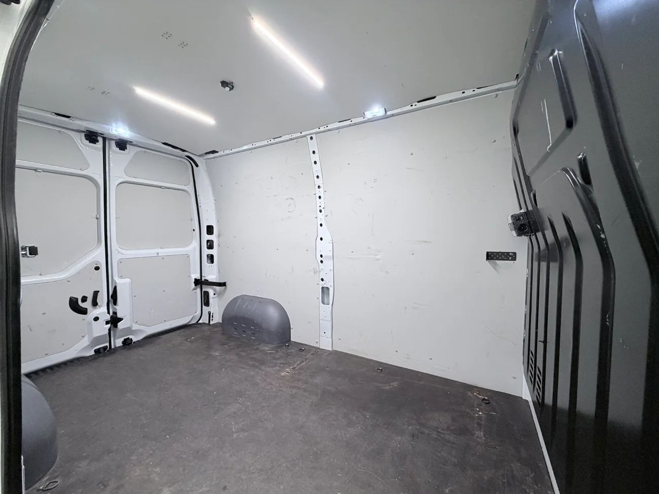 Renault Master 3.5 T L2H2 2.3 dCi Aut 3sits Kamera Kamkedja Värmare MOMS – bild 11 av 26