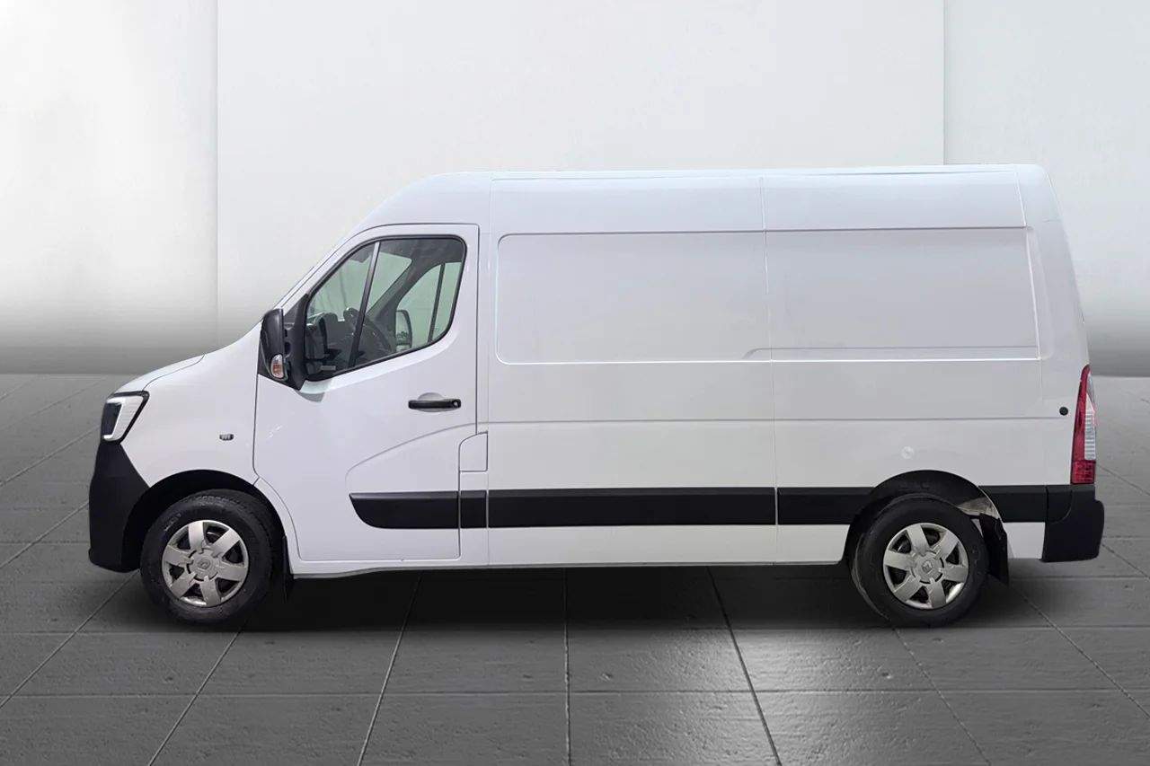 Renault Master 3.5 T L2H2 2.3 dCi Aut 3sits Kamera Kamkedja Värmare MOMS – bild 9 av 26