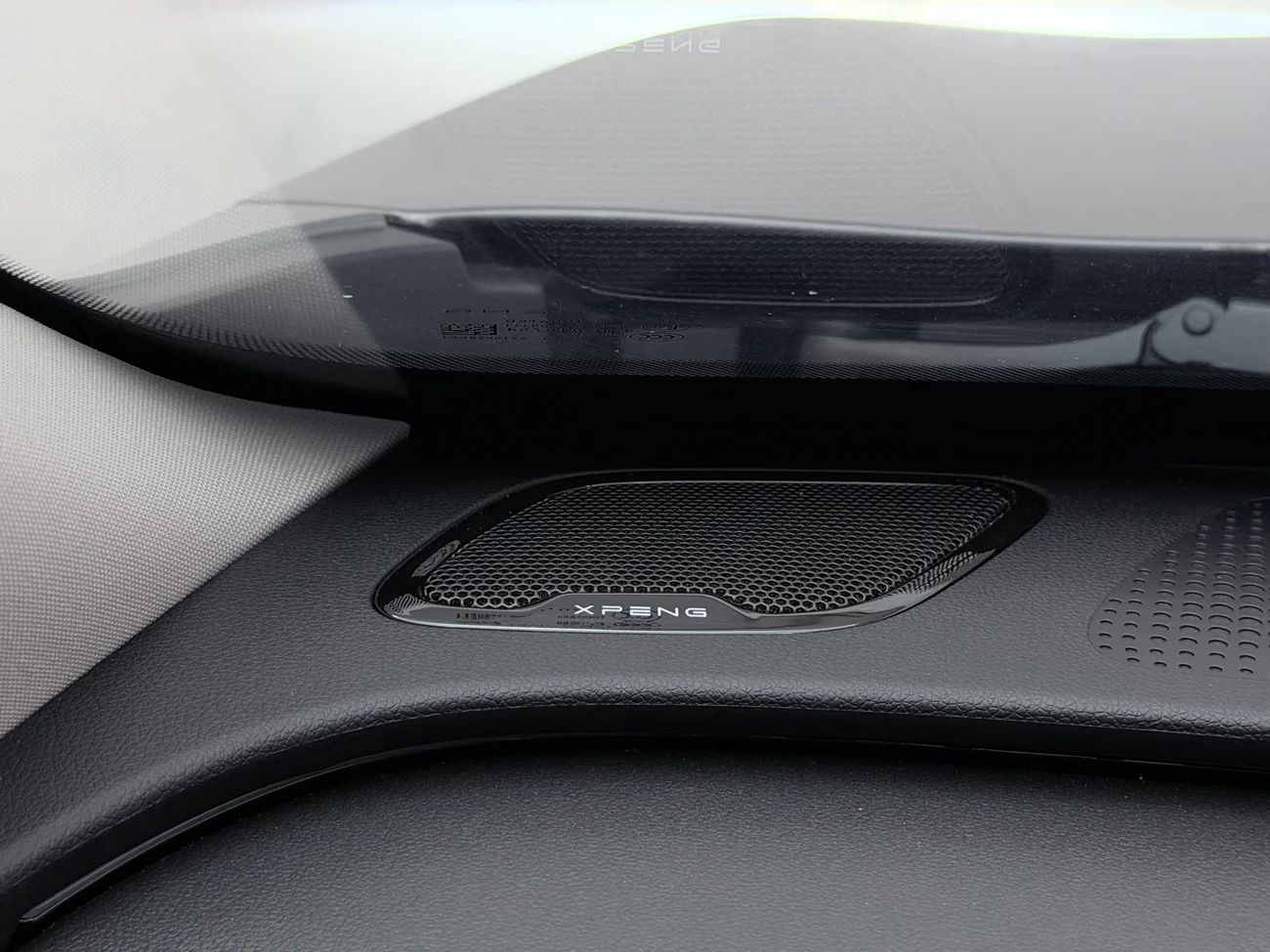 XPENG P7 Long Range Pano Läder 360° Navi CCS MOMS – bild 30 av 38