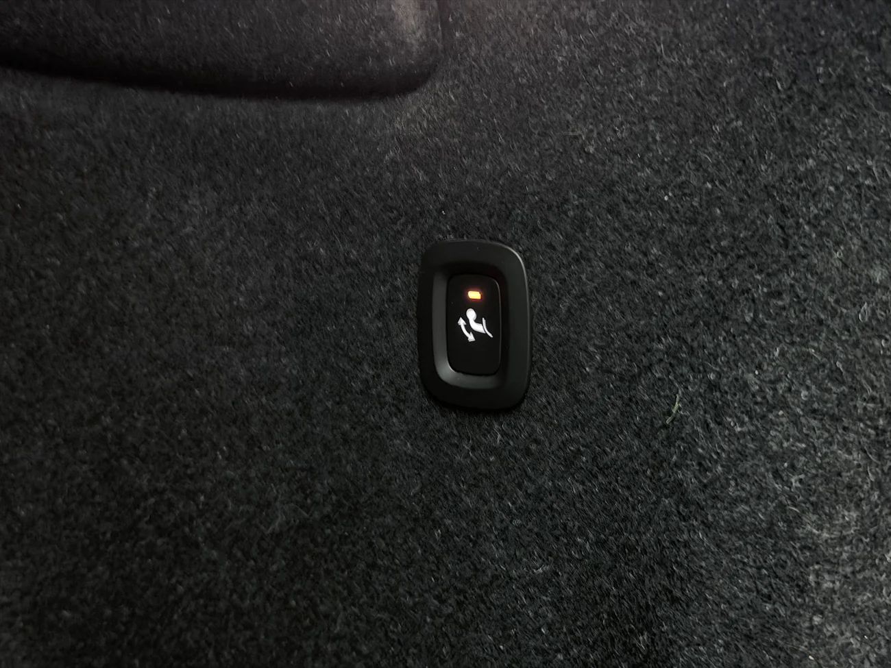 Volvo XC40 T5 Twin Engine Momentum Adv Drag Cockpit Navi Keyless 262hk – bild 33 av 33