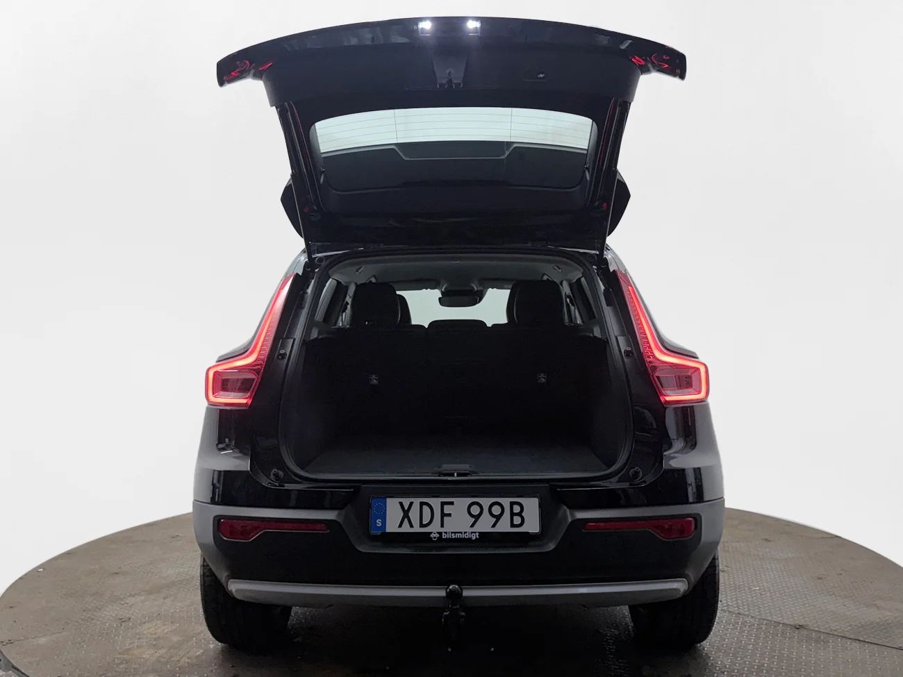 Volvo XC40 T5 Twin Engine Momentum Adv Drag Cockpit Navi Keyless 262hk – bild 7 av 33