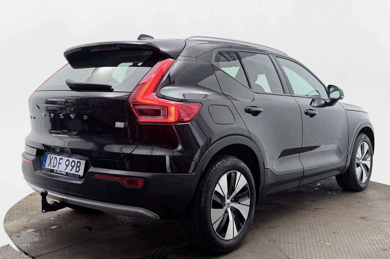 Volvo XC40 T5 Twin Engine Momentum Adv Drag Cockpit Navi Keyless 262hk – bild 5 av 33
