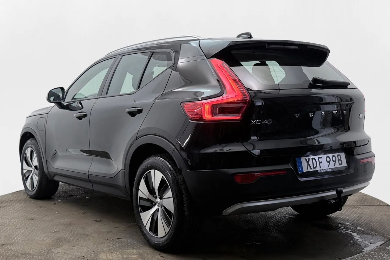 Volvo XC40 T5 Twin Engine Momentum Adv Drag Cockpit Navi Keyless 262hk – bild 8 av 33
