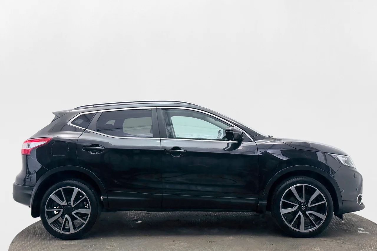 Nissan Qashqai 1.6 dCi Tekna Pano 360° Delläder Elsäte 130hk – bild 4 av 30