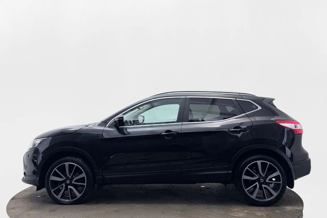 Nissan Qashqai 1.6 dCi Tekna Pano 360° Delläder Elsäte 130hk – bild 9 av 30