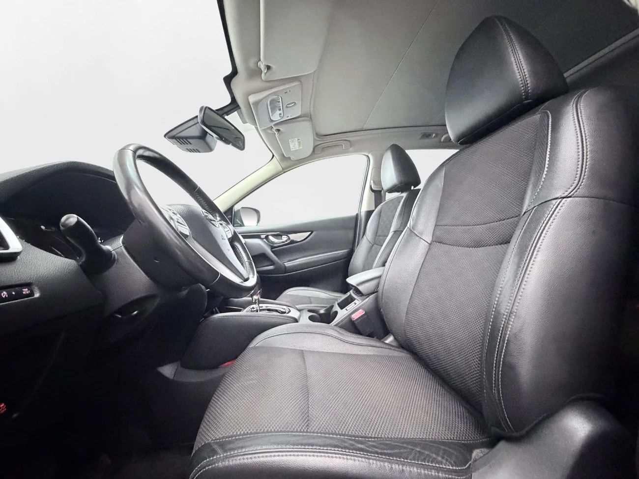 Nissan Qashqai 1.6 dCi Tekna Pano 360° Delläder Elsäte 130hk – bild 14 av 30
