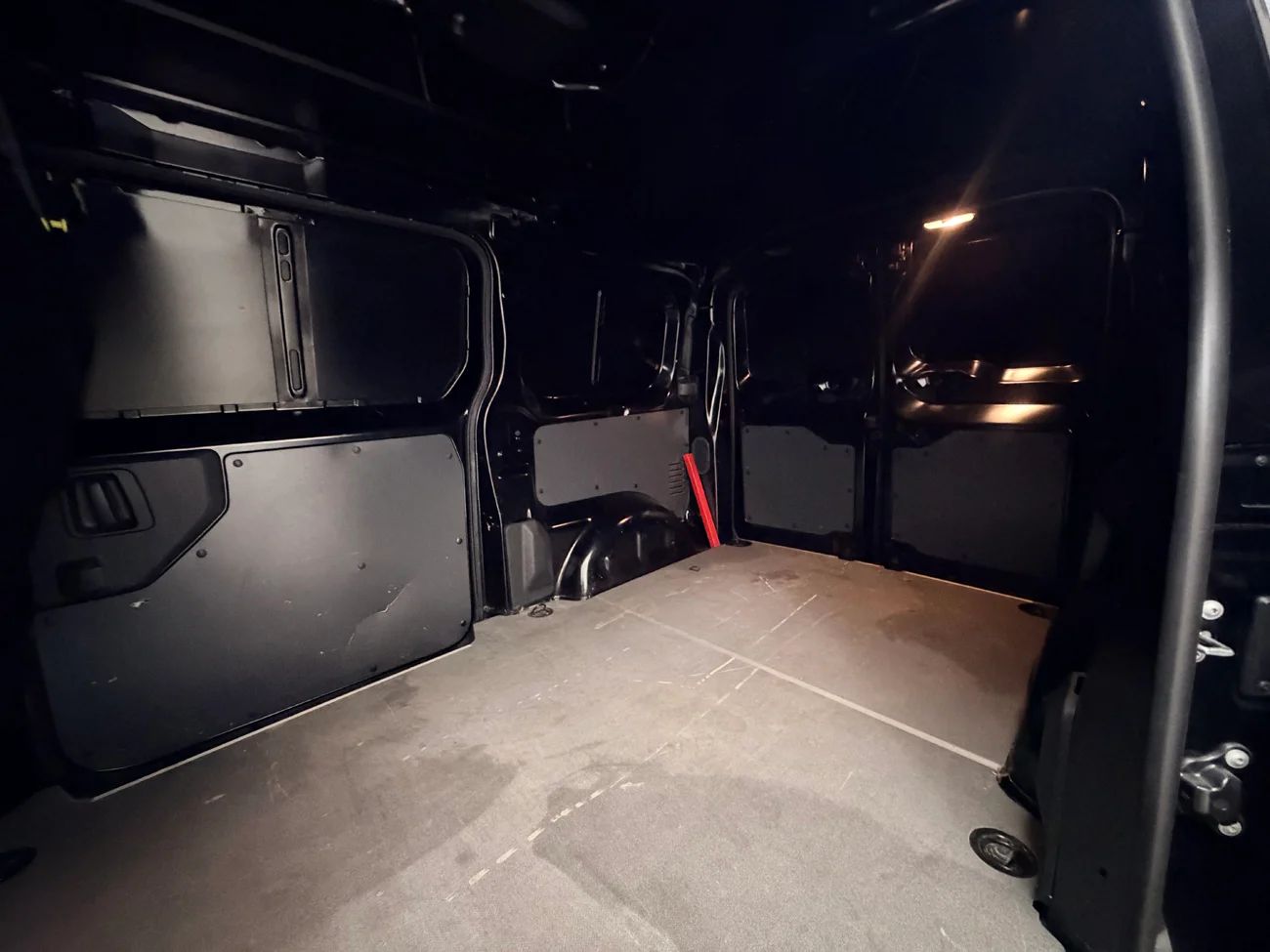 Toyota Proace 75 kWh L2 Komfort+ Drag 2xSidodörr Navi Kamera 3-sits 136hk – bild 9 av 25