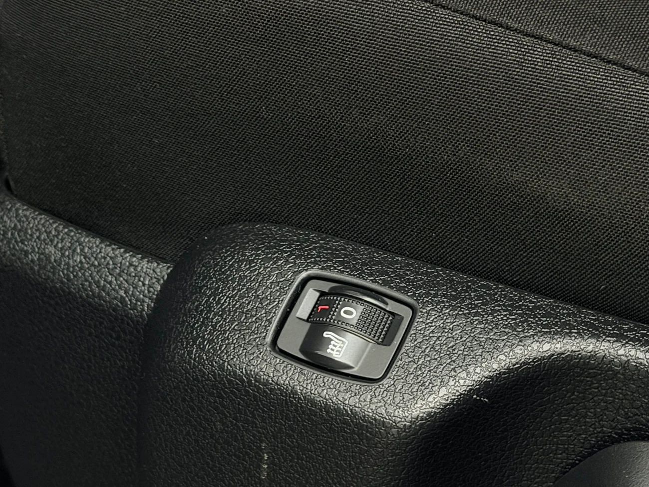 Toyota Proace 75 kWh L2 Komfort+ Drag 2xSidodörr Navi Kamera 3-sits 136hk – bild 15 av 25