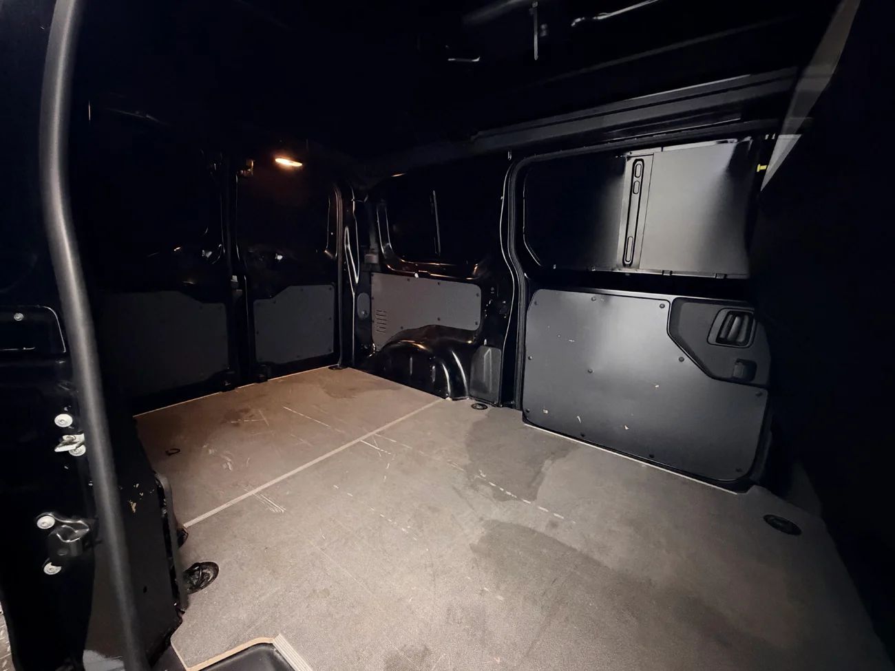 Toyota Proace 75 kWh L2 Komfort+ Drag 2xSidodörr Navi Kamera 3-sits 136hk – bild 10 av 25