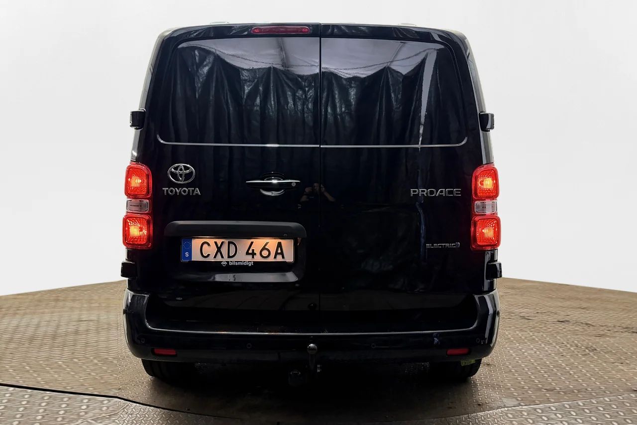 Toyota Proace 75 kWh L2 Komfort+ Drag 2xSidodörr Navi Kamera 3-sits 136hk – bild 6 av 25