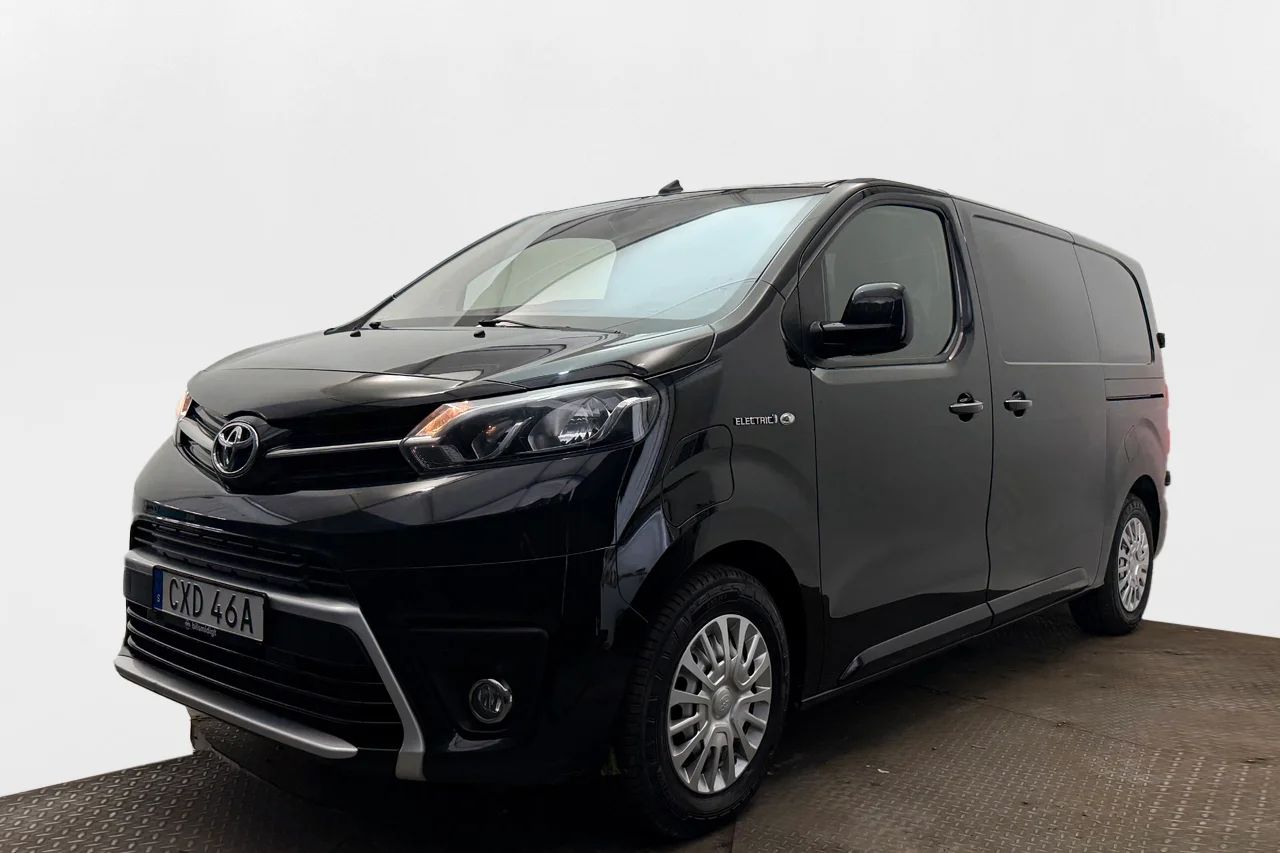 Toyota Proace 75 kWh L2 Komfort+ Drag 2xSidodörr Navi Kamera 3-sits 136hk