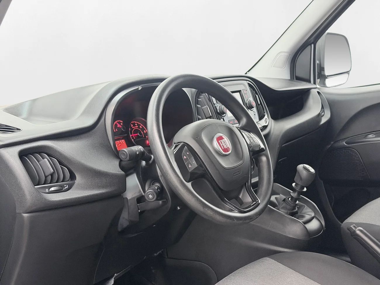 Fiat Doblò 0.9 t 1.4 NP CNG Värmare Kamera Pekskärm MOMS 120hk – bild 14 av 23