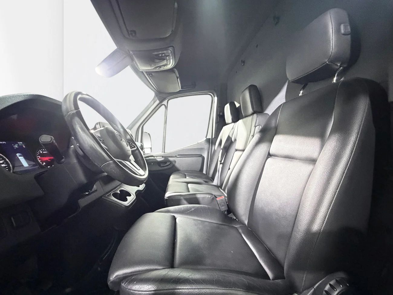 Mercedes-Benz Sprinter 317 CDI RWD Drag 360° 3-sits Läder Inredd MOMS 170hk – bild 11 av 28