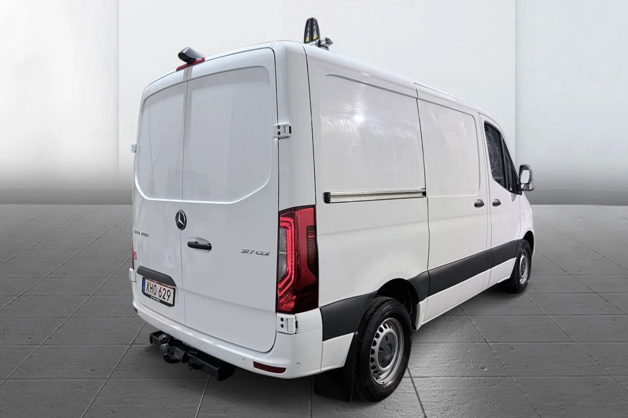 Mercedes-Benz Sprinter 317 CDI RWD Drag 360° 3-sits Läder Inredd MOMS 170hk – bild 4 av 28