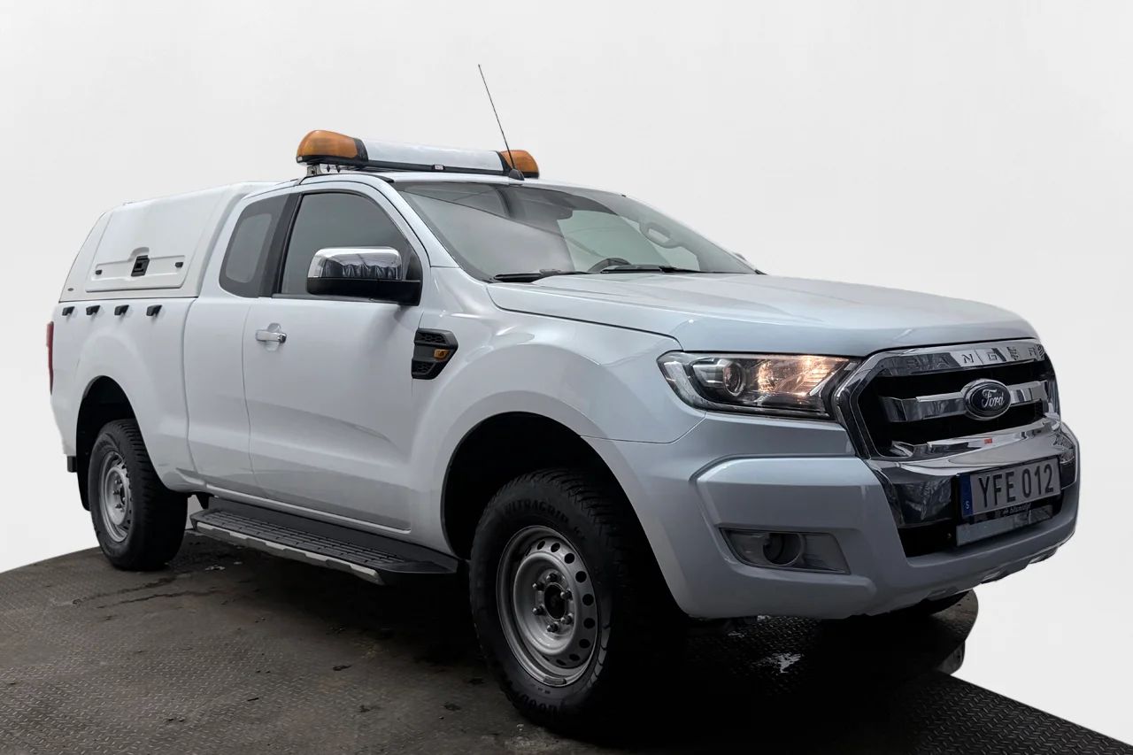 Ford Ranger SuperCab 2.2 4x4 XLT Aut Drag 4-sits Flakkåpa Sidosteg LED-ramp MOMS – bild 3 av 30