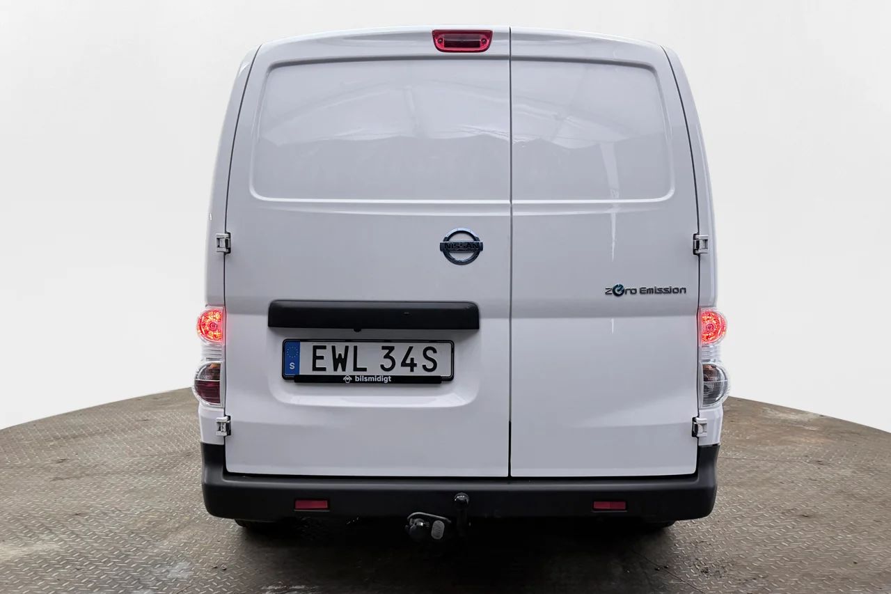 Nissan e-NV200 Skåp 40 kWh Drag Inredd Rattvärme 109hk – bild 6 av 26